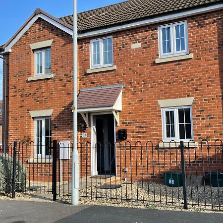 Stunning Large Detached Gloucester, 4 Beds, 3 Bedroom, 2 Bathroom Property, Nr Chelt, The Docks And Quays Sleeps 6 Eksteriør bilde
