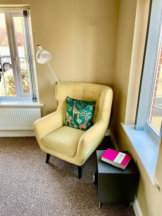 Stunning Large Detached Gloucester, 4 Beds, 3 Bedroom, 2 Bathroom Property, Nr Chelt, The Docks And Quays Sleeps 6 Eksteriør bilde
