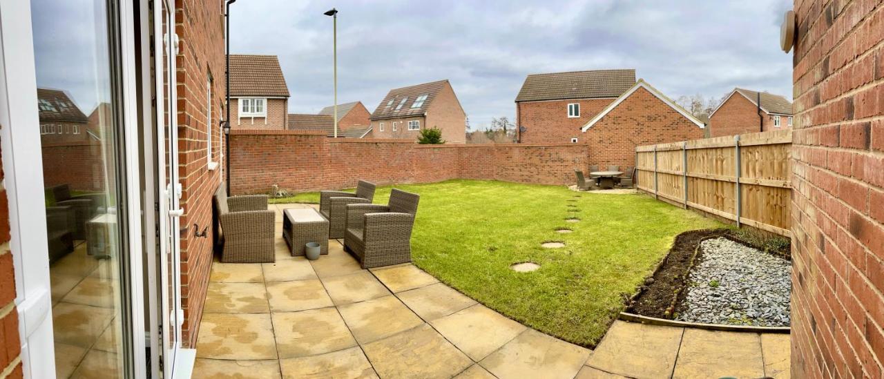 Stunning Large Detached Gloucester, 4 Beds, 3 Bedroom, 2 Bathroom Property, Nr Chelt, The Docks And Quays Sleeps 6 Eksteriør bilde