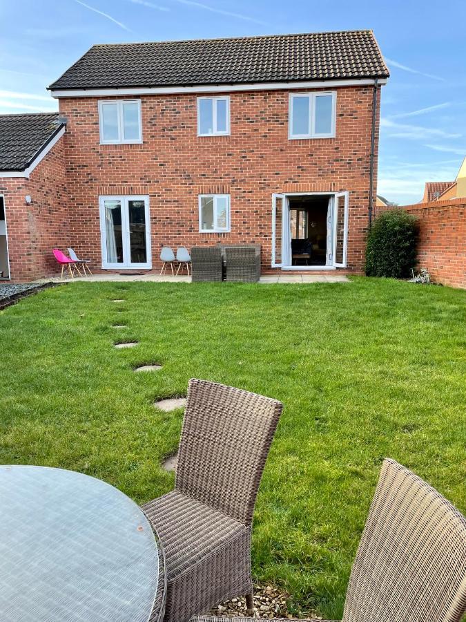 Stunning Large Detached Gloucester, 4 Beds, 3 Bedroom, 2 Bathroom Property, Nr Chelt, The Docks And Quays Sleeps 6 Eksteriør bilde