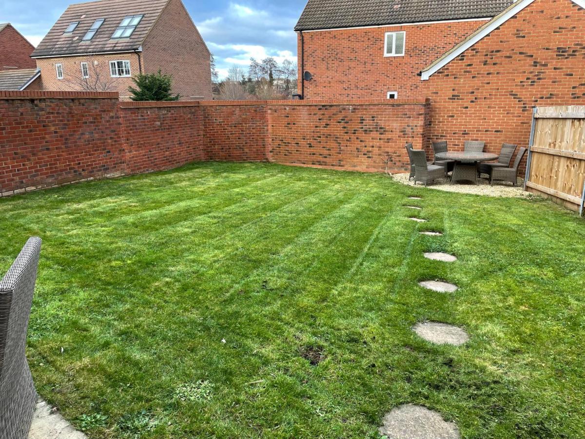 Stunning Large Detached Gloucester, 4 Beds, 3 Bedroom, 2 Bathroom Property, Nr Chelt, The Docks And Quays Sleeps 6 Eksteriør bilde